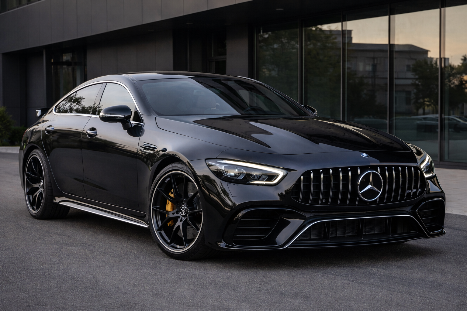 AMG 4도어 GT63 S 4MATIC+ - 이미지 2